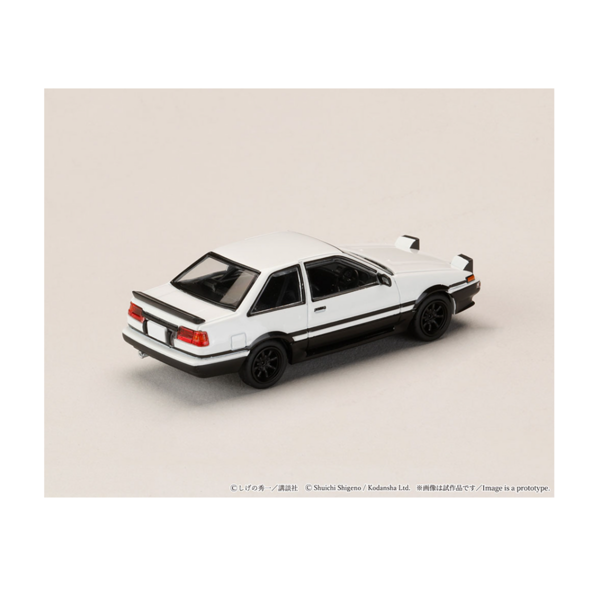 Hobby Japan Initial D Diorama Set Series Toyota Sprinter Trueno (AE86) 2-Door Initial D Shinji Inui VS Takumi Fujiwara (Preorder)